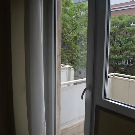 Wallis Sao Bento Guest house 3*