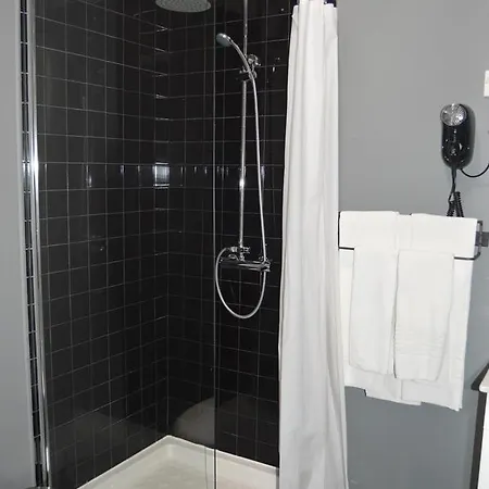Wallis Sao Bento Guest house